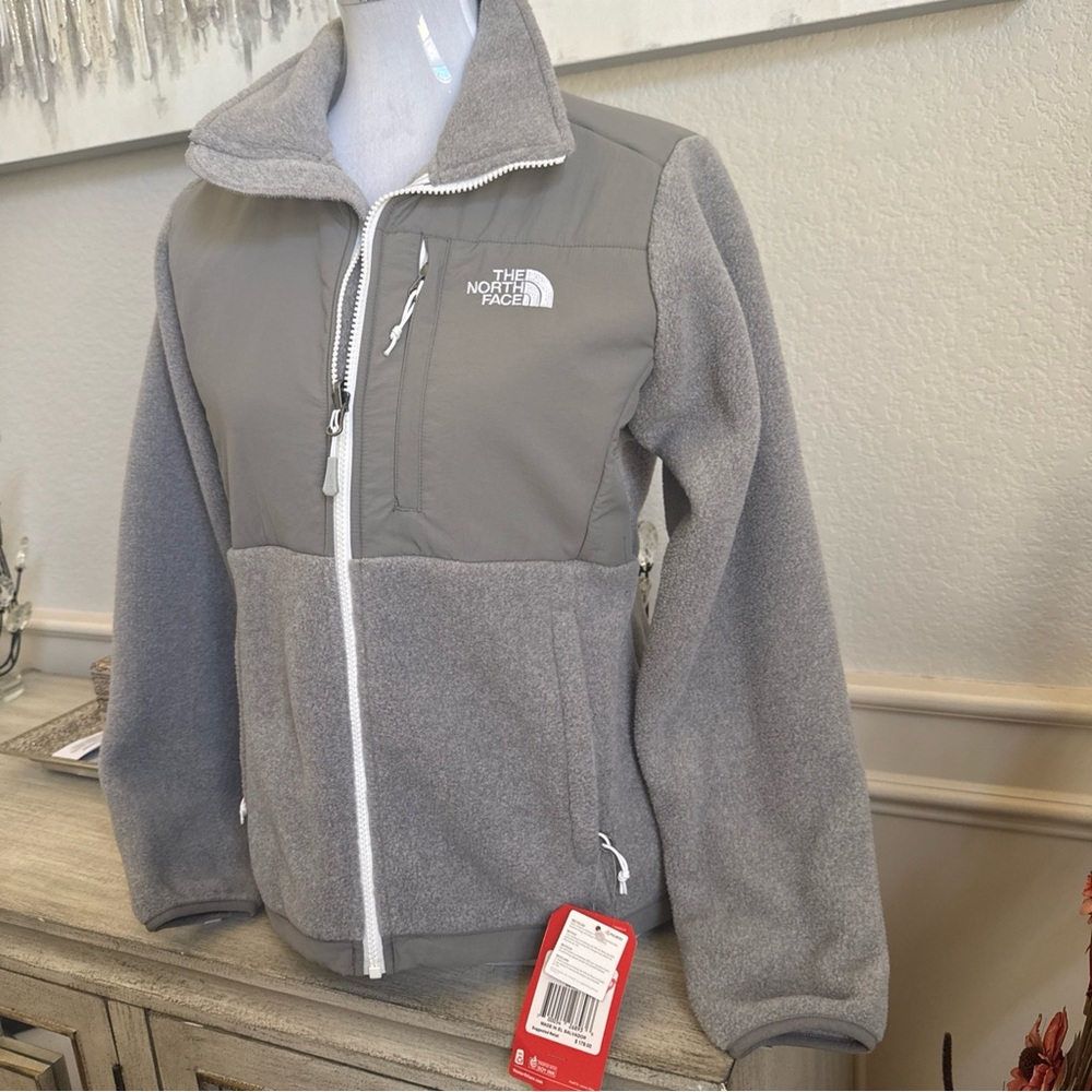 NWT The North Face Denali Gray Women's Jacket Size S - Picture 2 of 7